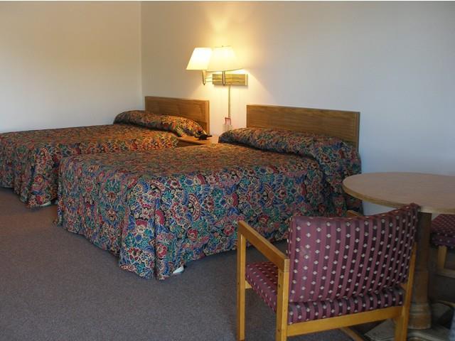 Red Carpet Inn Battleboro Номер фото