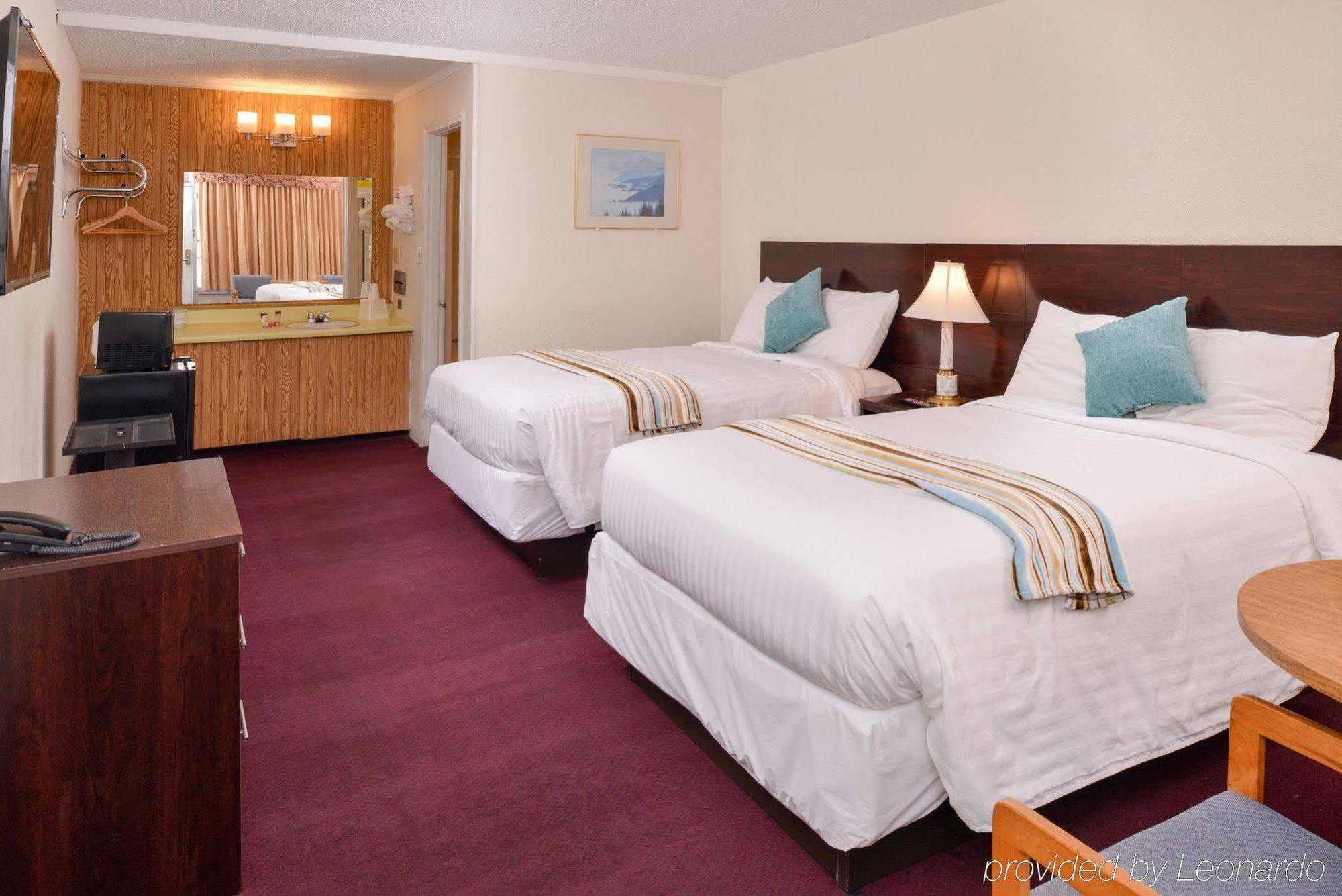 Red Carpet Inn Battleboro Екстер'єр фото