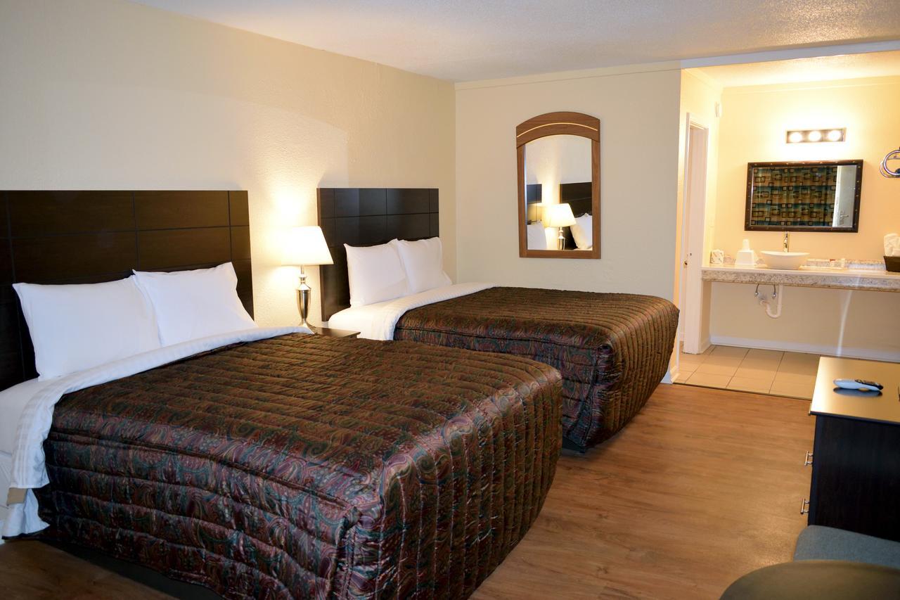 Red Carpet Inn Battleboro Екстер'єр фото